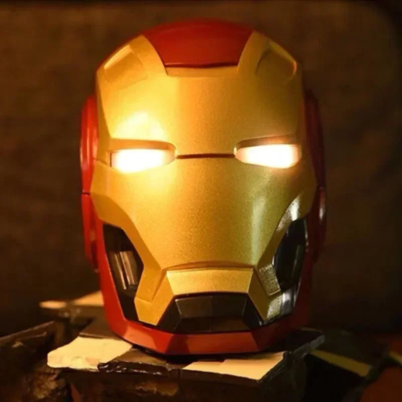 Mini casque de robot déformable Iron Man The Avengers Bluetooth petit haut-parleur sans fil radio intelligente cadeau créatif décoration de bureau