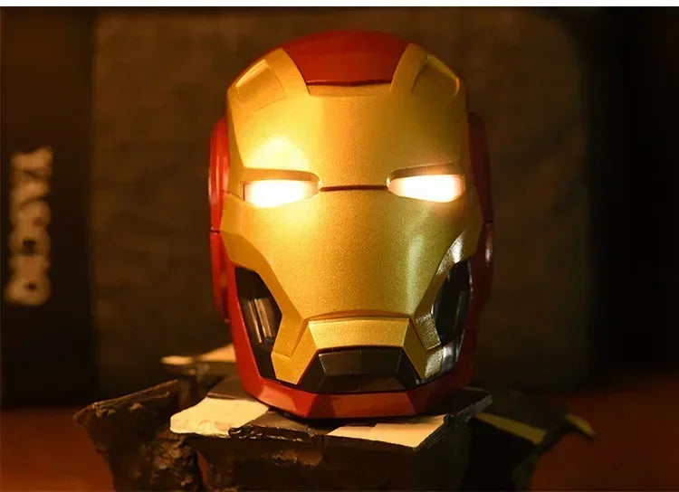 Mini casque de robot déformable Iron Man The Avengers Bluetooth petit haut-parleur sans fil radio intelligente cadeau créatif décoration de bureau