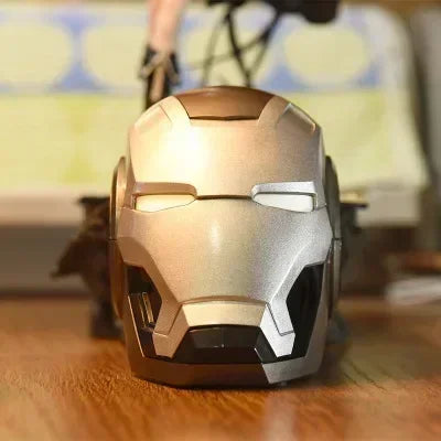 Mini casque de robot déformable Iron Man The Avengers Bluetooth petit haut-parleur sans fil radio intelligente cadeau créatif décoration de bureau